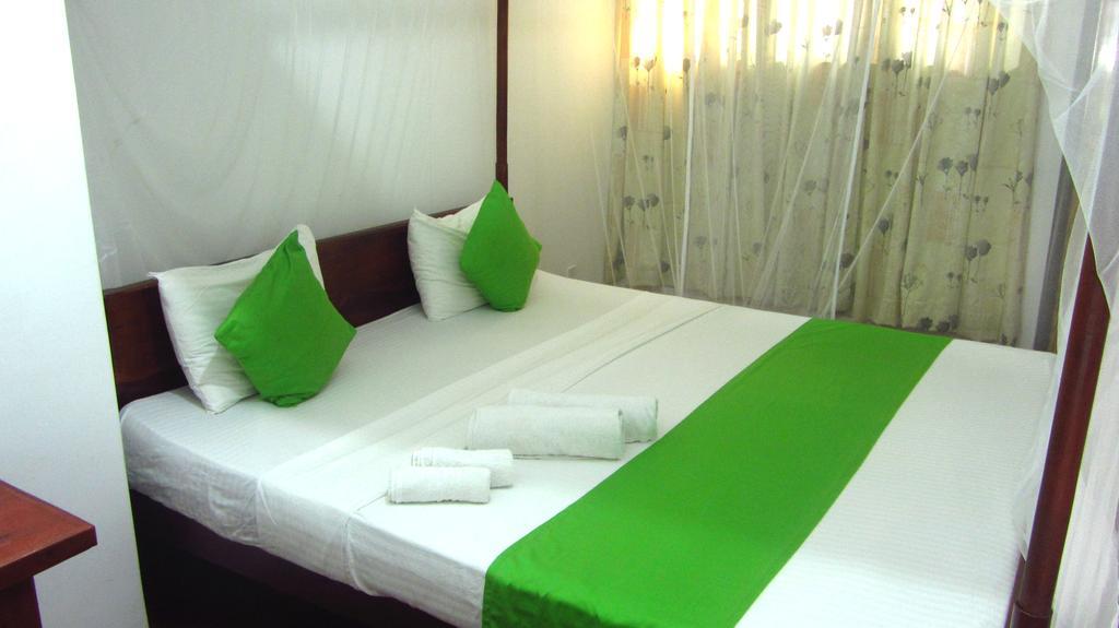 Ocean Voyage Tangalle Exterior foto